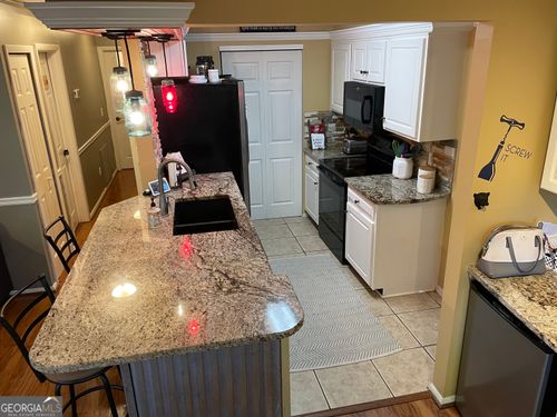 151 Twiggs Cor, Peachtree City, GA, 30269-1637 | Card Image