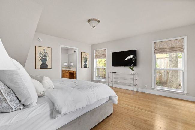 Downstairs Primary Bedroom | Image 9