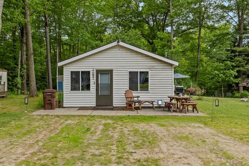 11681 Heron Dr, Lakeview, MI, 48850-9752 | Card Image