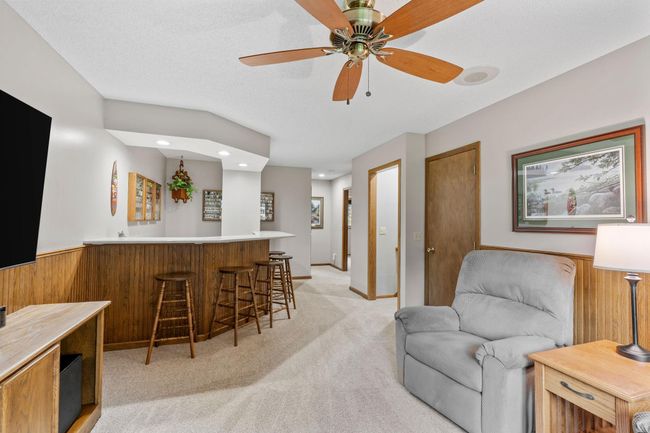 You'll love having this entertaining space! | Image 39