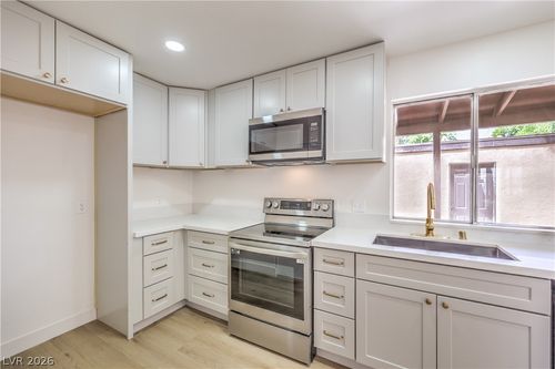 513 Starfire Pl, Las Vegas, NV, 89107-4362 | Card Image