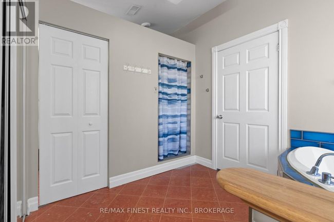 6955 County 2 Road, House other with 4 bedrooms, 2 bathrooms and 8 parking in Loyalist (Lennox and Addington - South) ON | Image 28