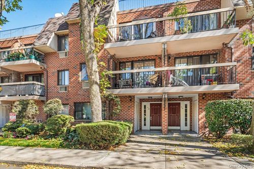 apt-3-7129 Sutton Pl, Fresh Meadows, NY, 11365-4577 | Card Image