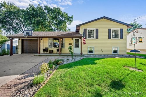 1705 Poplar Ave, Hanover Park, IL, 60133-3640 | Card Image
