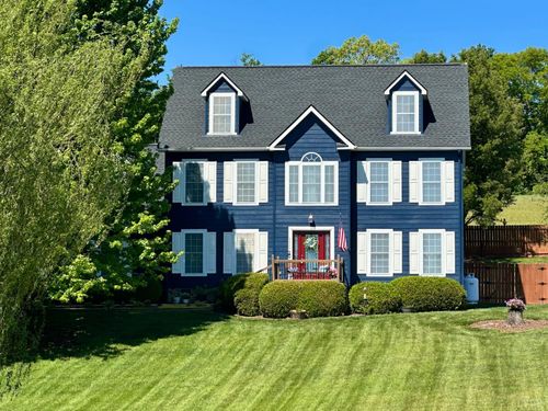 5323 Crossbow Dr, Pulaski, VA, 24301-6075 | Card Image