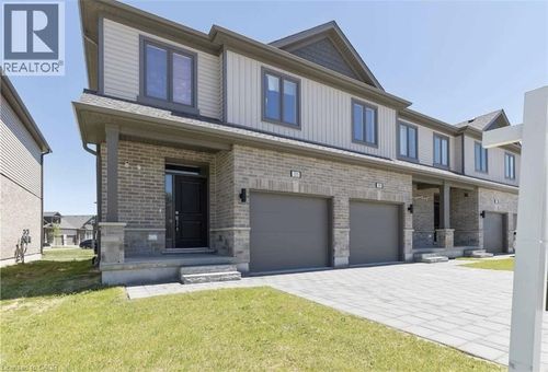 705 Chelton Rd, London, ON, N6M0J1 | Card Image