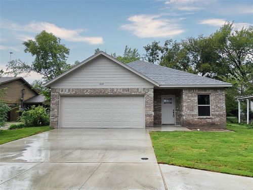 1008 S Alamo Street, Weatherford, TX, 76086 | Card Image