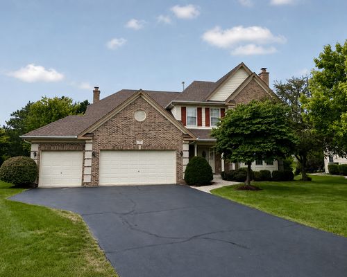 4 Wellesley Ct, Hawthorn Woods, IL, 60047-1620 | Card Image