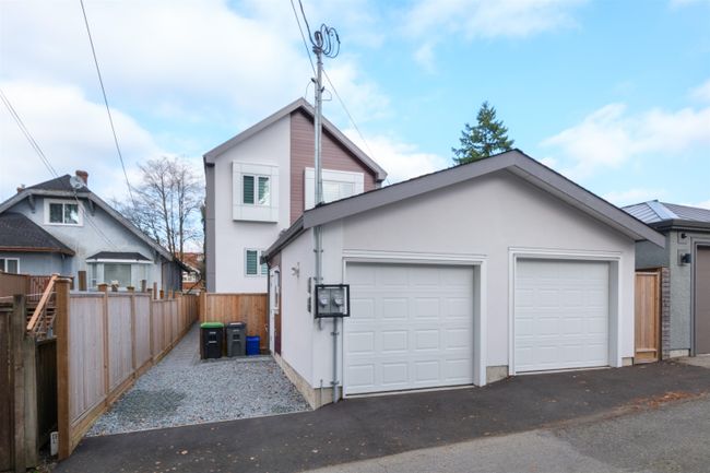 3172 W 26 Th Avenue, Home with 5 bedrooms, 3 bathrooms and 2 parking in Vancouver BC | Image 30