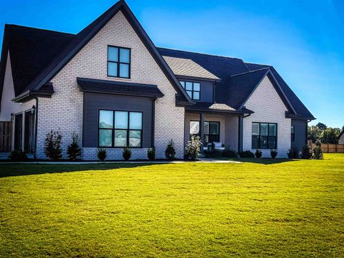 73 Todd Dr, Muscle Shoals, AL, 35661-5803 | Card Image