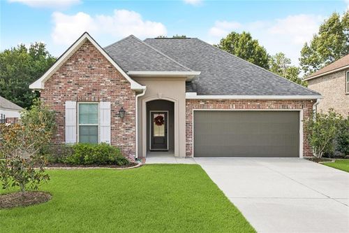 452 Tiger Ave, Covington, LA, 70433-5261 | Card Image