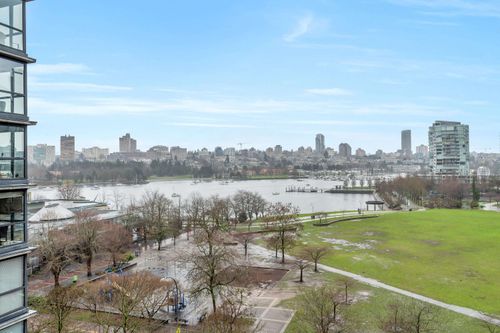 8a-199 Drake St, Vancouver, BC, V6Z2T9 | Card Image