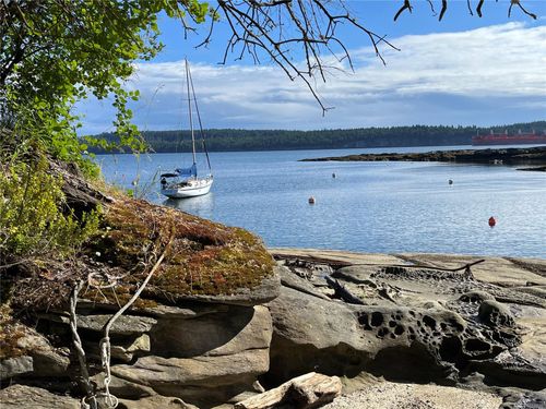 32 Ruxton Island, Ruxton Island, BC, V0V0V0 | Card Image