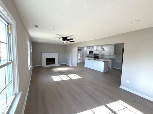 421 Morrison Ave, Newport News, VA, 23601-2436 | Card Image