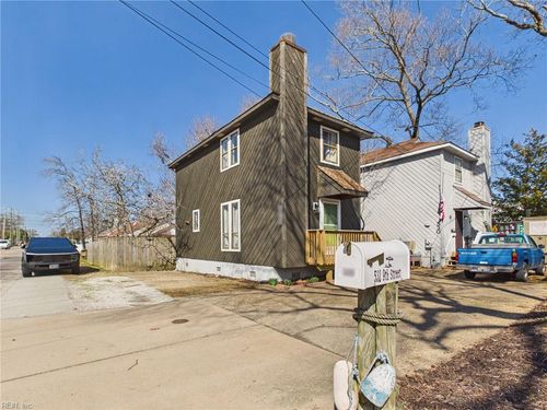 532 9th St, Virginia Beach, VA, 23451-4570 | Card Image