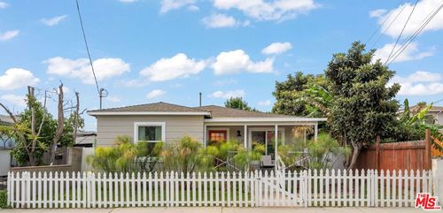 457 W 14th St, San Pedro, CA, 90731 | Card Image