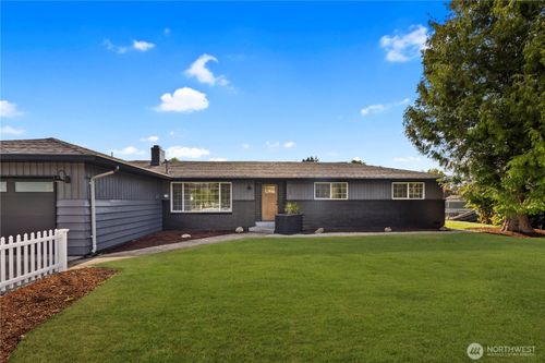632 Valley Ave E, Sumner, WA, 98390-2311 | Card Image