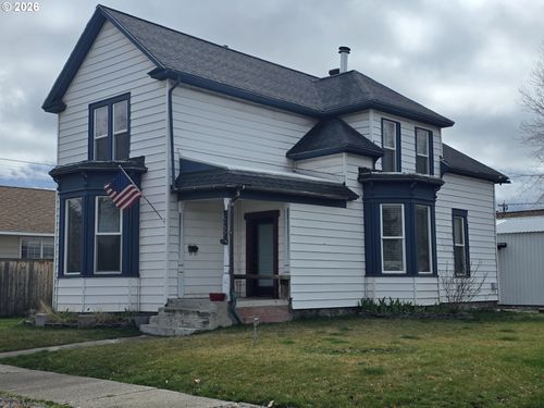 2239 Carter St, Baker City, OR, 97814-4220 | Card Image