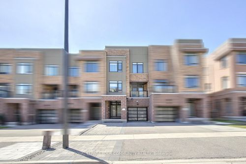 16 Glenngarry Cres, Vaughan, ON, L6A4Z4 | Card Image