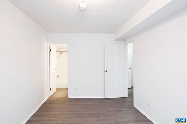 APT-302 - 1800 Jefferson Park Ave, Condo with 2 bedrooms, 2 bathrooms and null parking in CHARLOTTESVILLE VA | Image 11