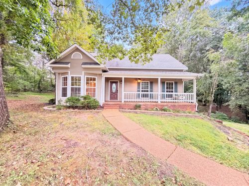 608 Beechtree Ct, Burns, TN, 37029-9061 | Card Image