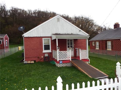 18 Penn Ave, Clarksville, PA, 15322-2054 | Card Image