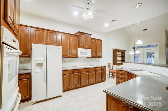 5300 Berkeley Pines Ln, Townhouse with 3 bedrooms, 3 bathrooms and null parking in Charlotte NC | Image 13