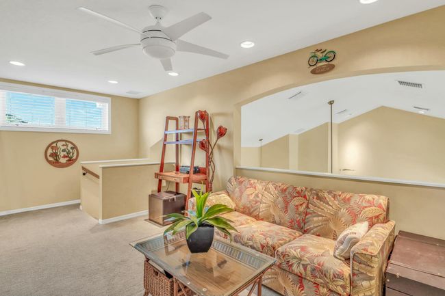 Sitting Area 2nd Floor | Image 32
