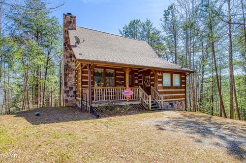 2752 Blue Springs Way, Sevierville, TN, 37862 | Card Image