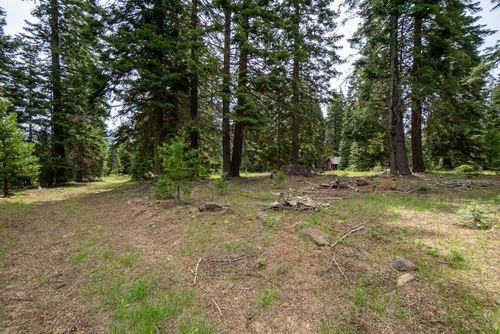 7700 Hyatt Prairie Rd, Ashland, OR, 97520-0072 | Card Image