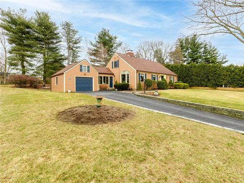 174 Meshanticut Valley Parkway, Cranston, RI, 02920 | Card Image