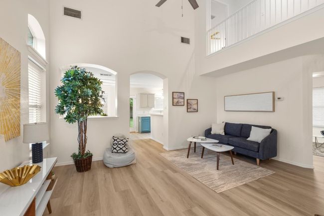 So much natural light! | Image 7