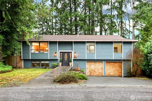 3873 Canterbury Pl Se, Port Orchard, WA, 98366-2227 | Card Image