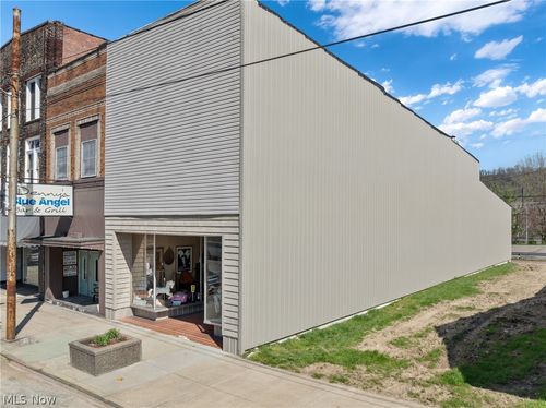 3262 Belmont St, Bellaire, OH, 43906-1521 | Card Image