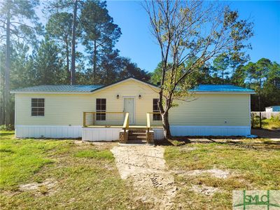 124 Shari Drive, House other with 3 bedrooms, 2 bathrooms and null parking in Guyton GA | Image 2