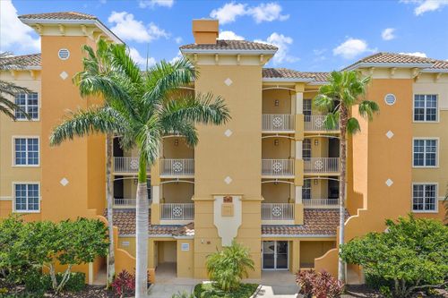 unit-204-6482 Watercrest Way, LAKEWOOD RANCH, FL, 34202-5242 | Card Image