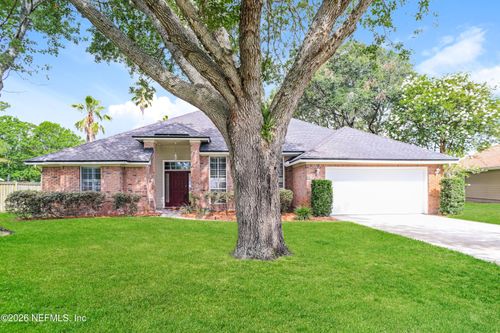 524 Lighthouse Ct, Neptune Beach, FL, 32266-6602 | Card Image