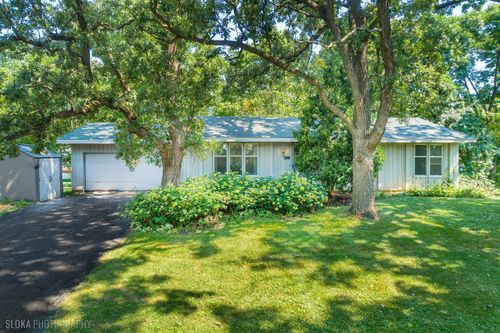 6914 Meadow Drive, Crystal Lake, IL, 60012 | Card Image