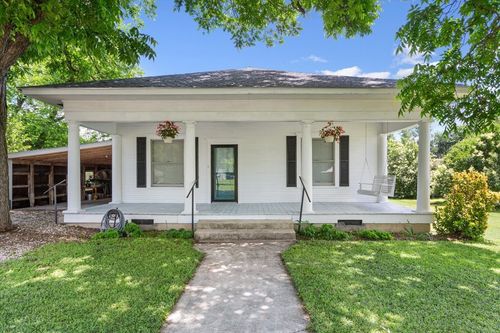 102 S Hogan St, Holland, TX, 76534-3053 | Card Image