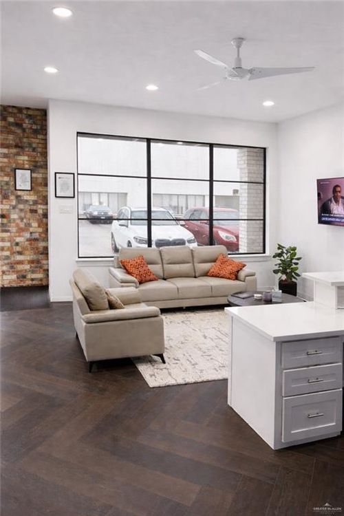 m-2208 Primrose Ave, McAllen, TX, 78504-4162 | Card Image