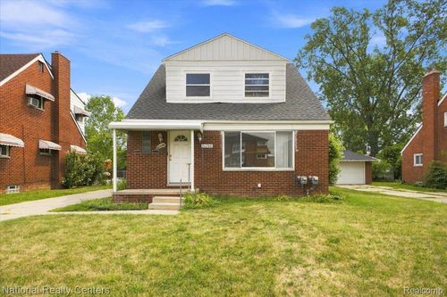 26280 Pinehurst St, Roseville, MI, 48066-3472 | Card Image