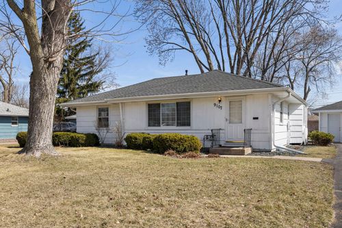 9107 12th Avenue S, Bloomington, MN, 55425 | Card Image