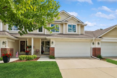8620 Bromley Pl, Johnston, IA, 50131-2905 | Card Image
