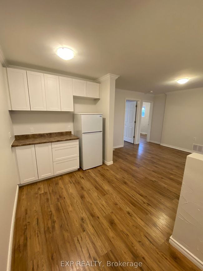612 Romaine St, House other with 10 bedrooms, 5 bathrooms and 4 parking in Peterborough ON | Image 11