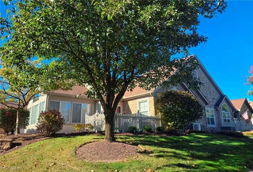 261 Arlington Dr, Aurora, OH, 44202-8780 | Card Image