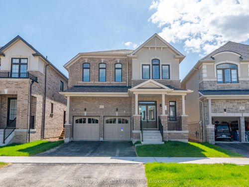 43 Donald Ingram Cres, Keswick, ON, L4P3E9 | Card Image