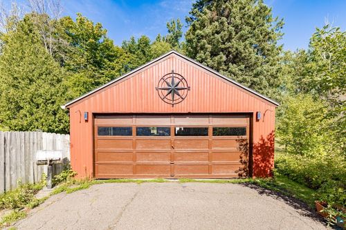 519 Anderson Rd, Duluth, MN, 55811-5403 | Card Image