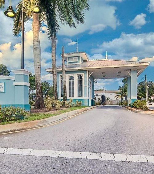 apt-2k-5208 Nw 18th Ct, Lauderhill, FL, 33313-4804 | Card Image