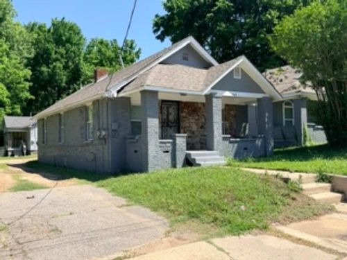 564 W Peebles Rd, Memphis, TN, 38109-2628 | Card Image