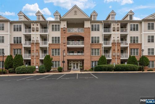 7110 Coventry Ct, Riverdale, NJ, 07457-1643 | Card Image